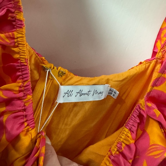 All about May satin floral dress US 6 // 122812 - Picture 2 of 2